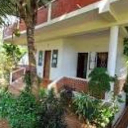 R K Beach Cottage Gokarna  Buitenkant foto